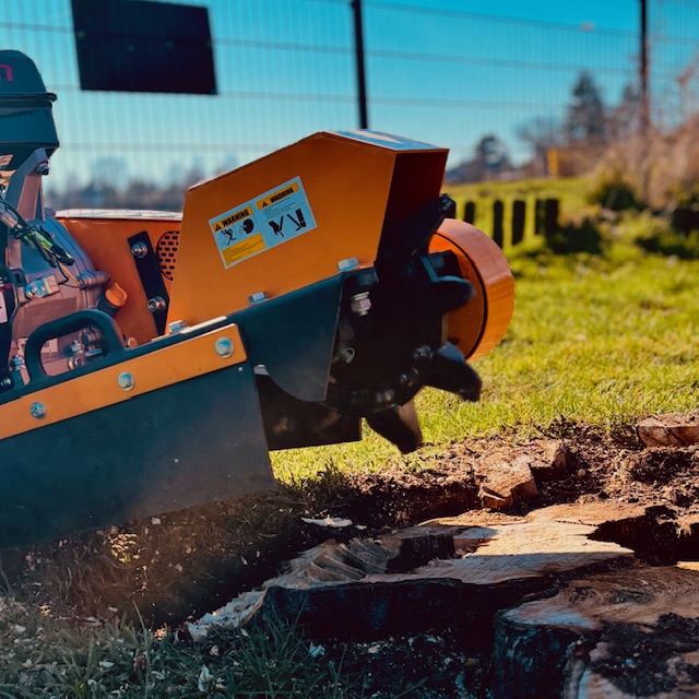 Bild zum Betrieb Wurzelfräse im Einsatz